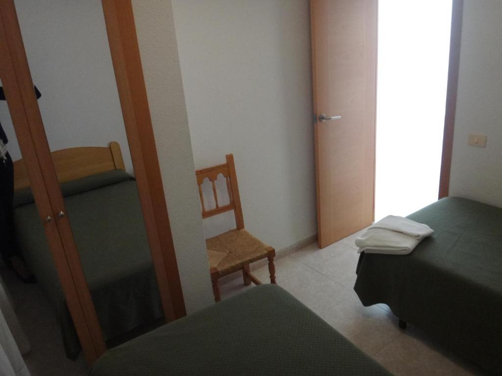 Apartamentos Parada Orpesa Szoba fotó